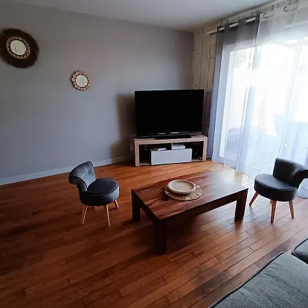 Linge Fourni 3 Etoiles Proche Et Centre * Saint-Gilles-Croix-de-Vie